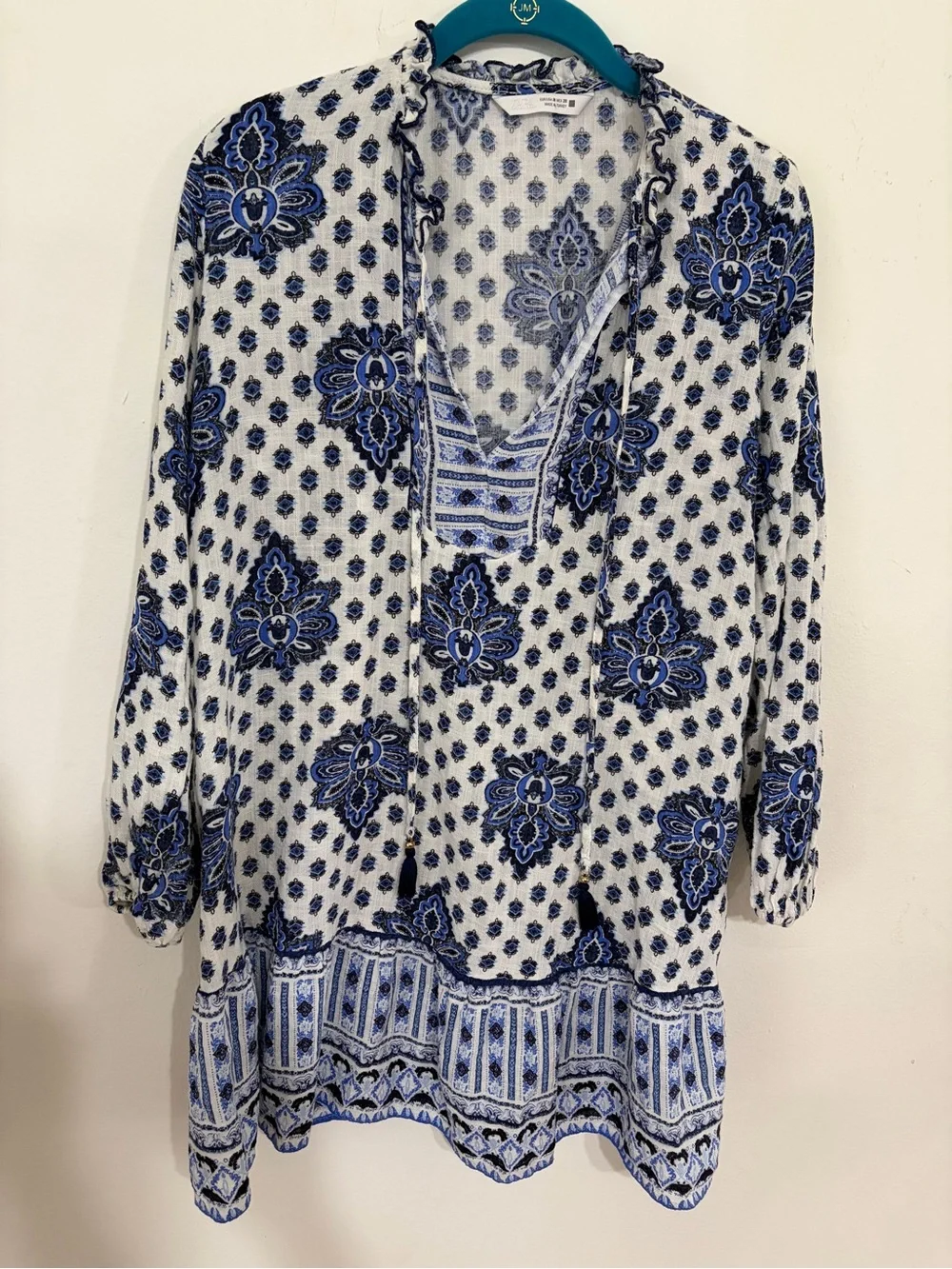 Zara White Tunic with Blue Floral Motif - Picture 2 of 7